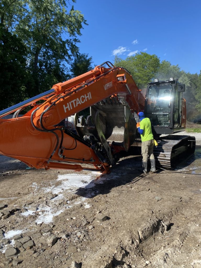 Heavy equipment washing